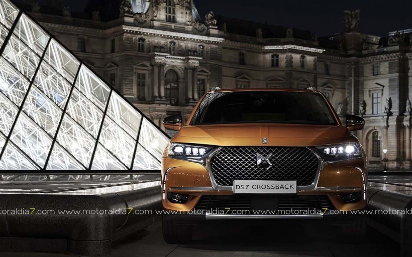 DS 7 CROSSBACK, protagonista en Paris