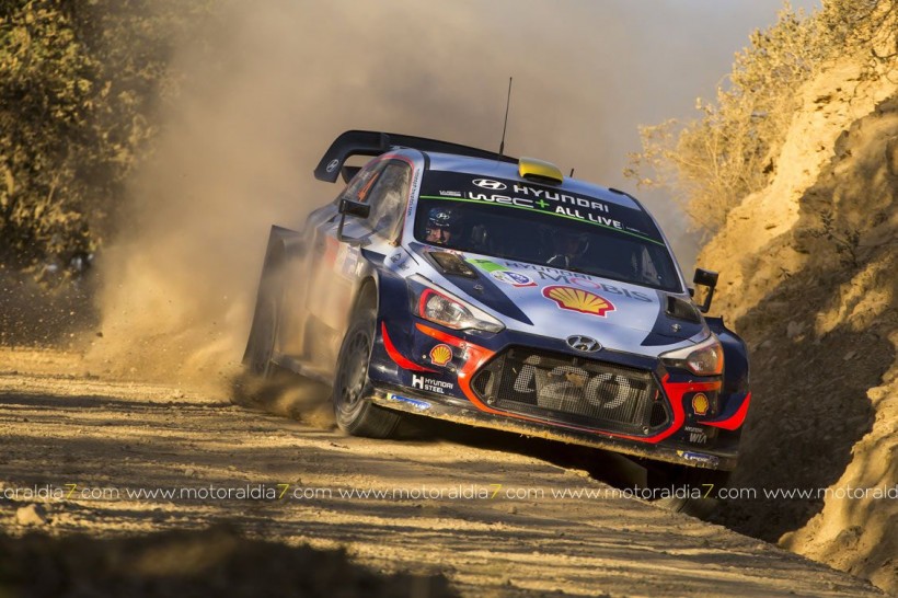 Ogier e Ingrassia ganaron y son líderes del WRC