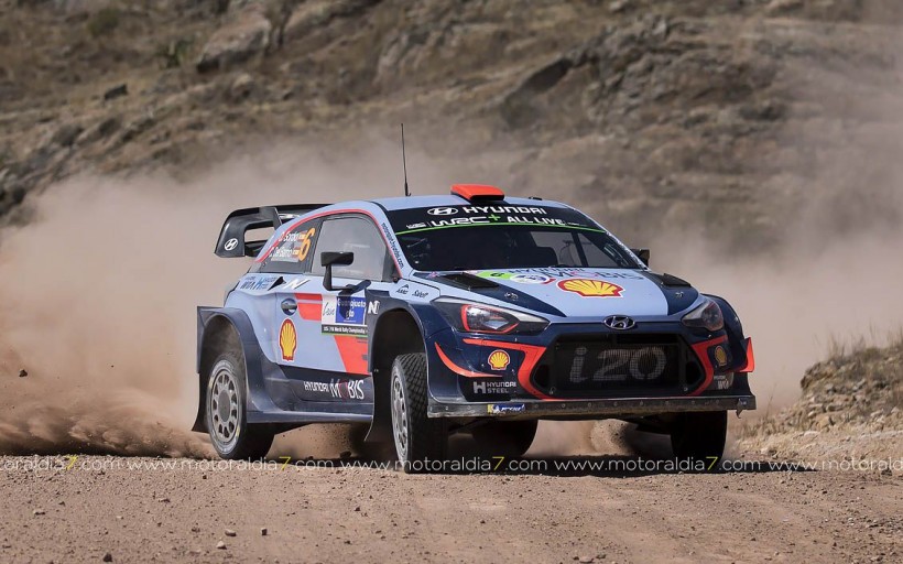 Ogier e Ingrassia ganaron y son líderes del WRC