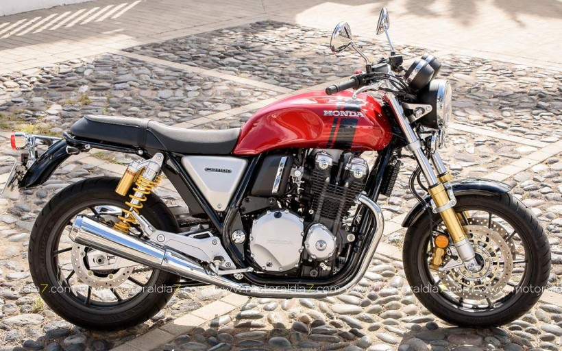 CB1100 RS, una moderna clásica