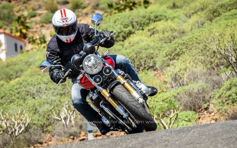 CB1100 RS, una moderna clásica