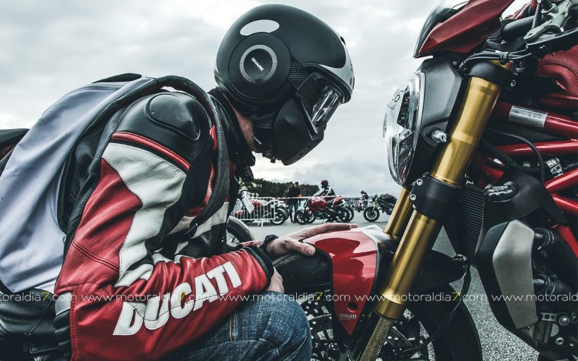 Récord roto para el desfile más grande de Ducati Monster