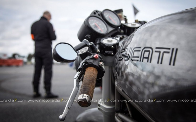 Récord roto para el desfile más grande de Ducati Monster