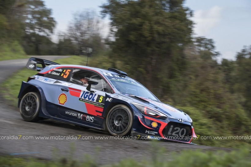 Sebastien Ogier y Julien Ingrassia siguen sumando victorias