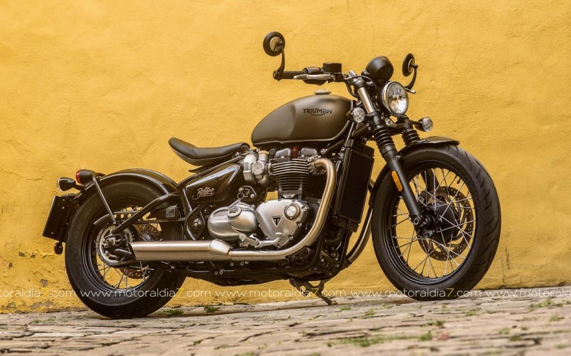 Bonneville Bobber, escandalosamente hermosa.