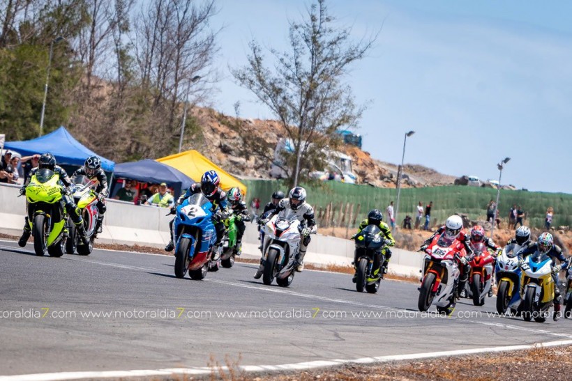 Los actuales campeones mantienen el dominio en el CCV Motoclub Podium