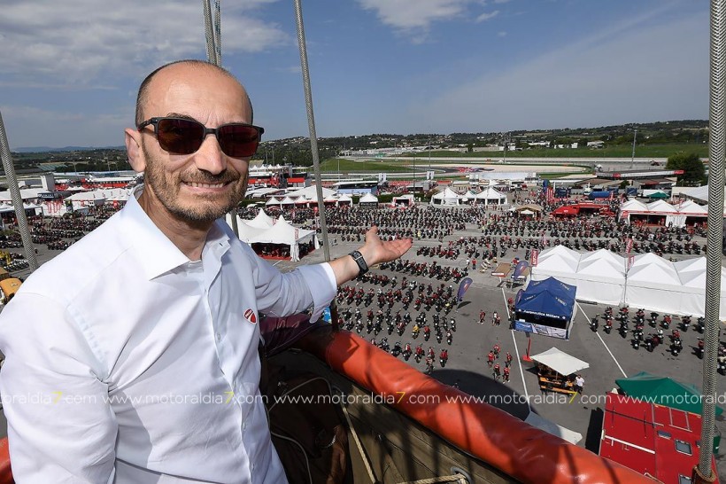 Los pilotos de Ducati emocionan el World Ducati Week 2018 con la 