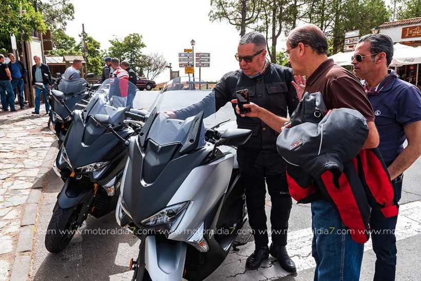 Territorio TMAX, Yamaha Flick Moto