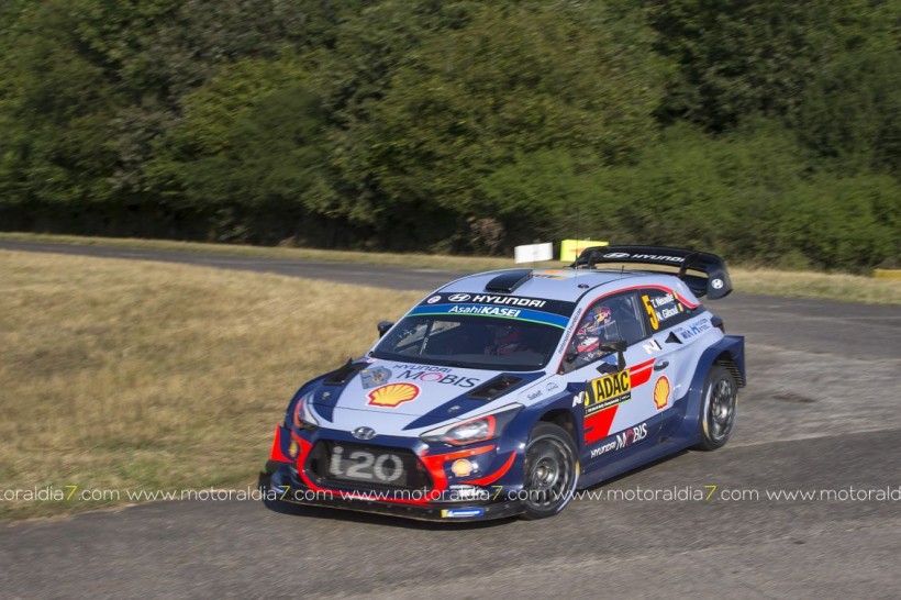 Ott Tänak, intratable con el Toyota Yaris WRC