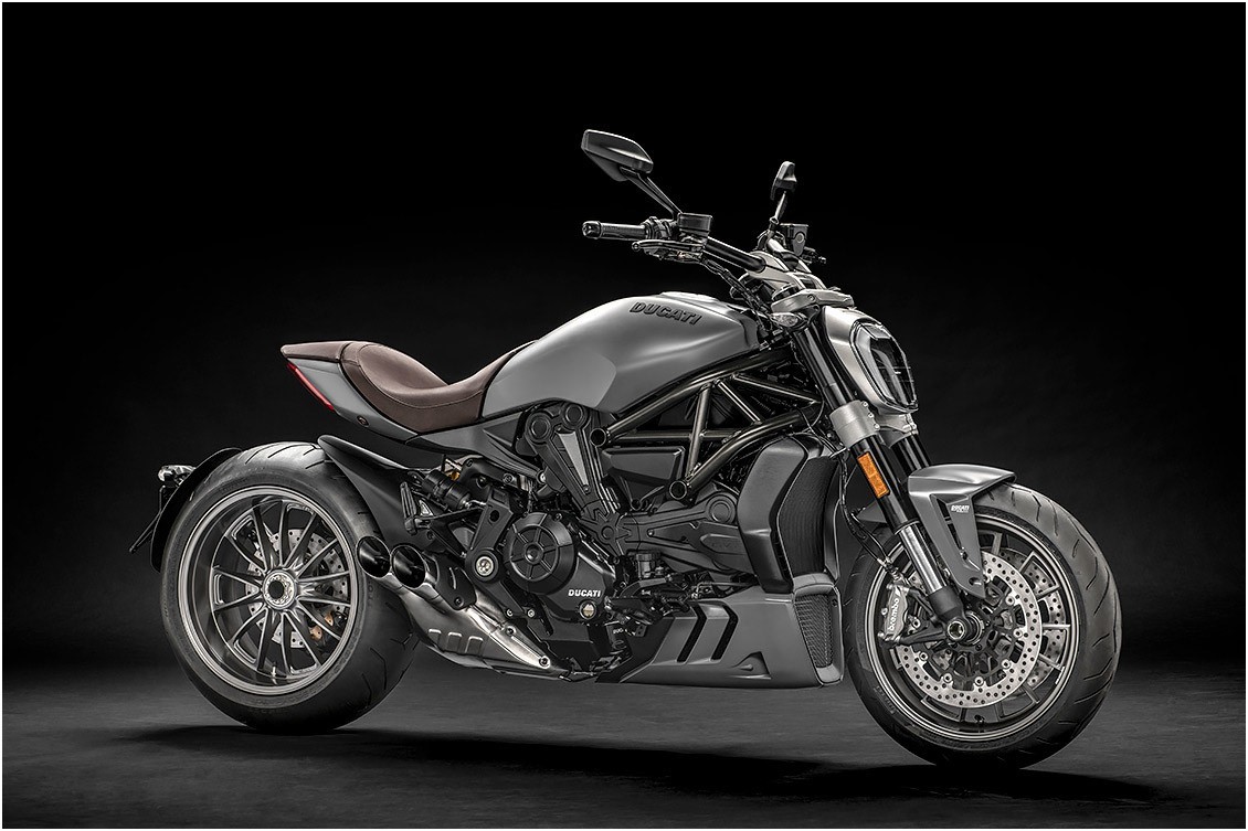 la XDiavel seguirá disponible en negro Thrilling Black