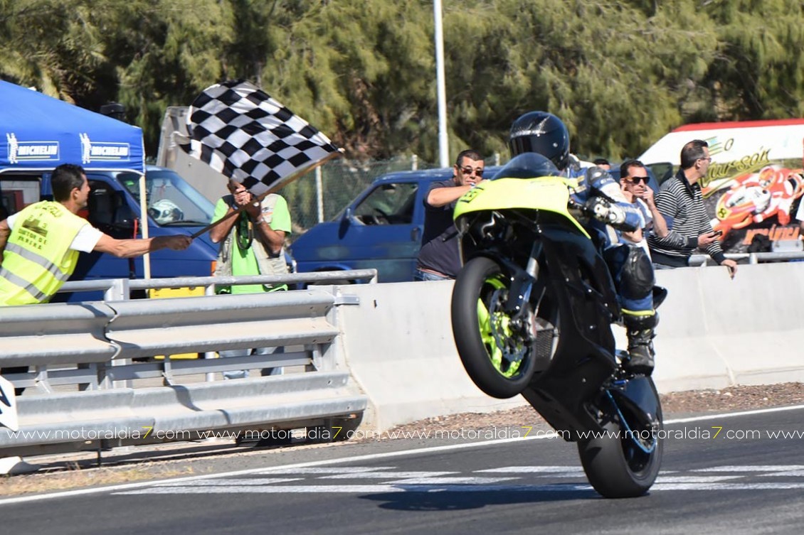 Bernet gana a lo Márquez y Kursón defiende el honor de los veteranos