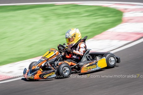 Espectaculares carreras en el inicio del Regional de Karting en Lanzarote