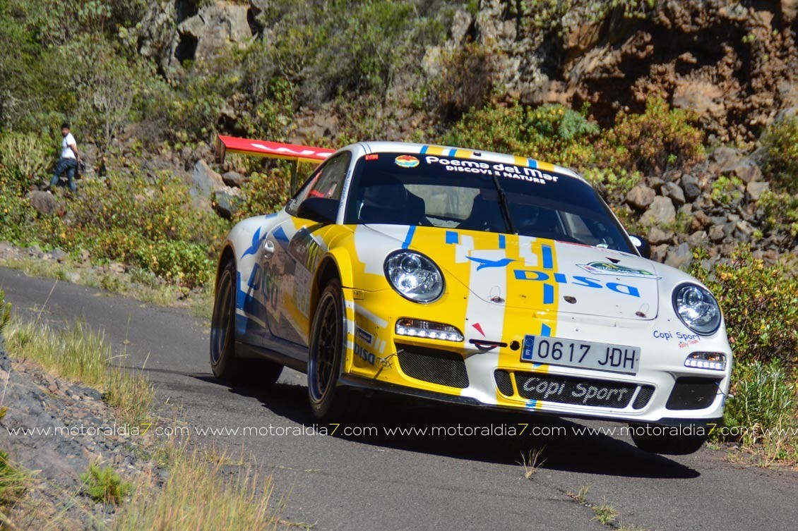 Ares y Vázquez marcan el paso del Rally Villa de Adeje