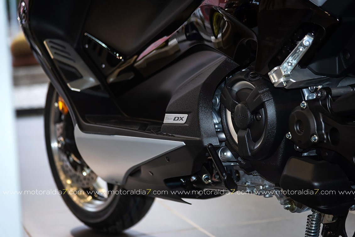 Yamaha TMAX Ice Fluo