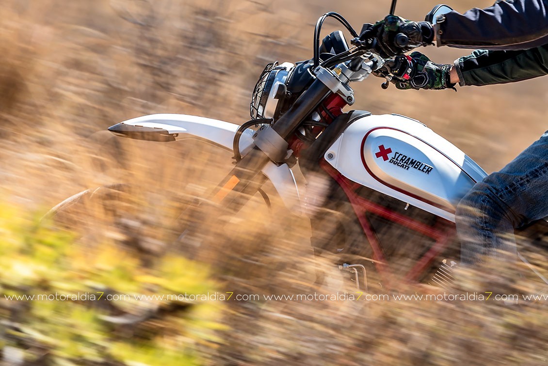 Scrambler Desert Sled 2019, subiendo el nivel