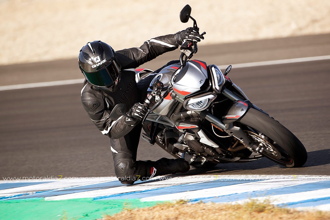 Triumph Street Triple RS, la nueva referencia en su categoría