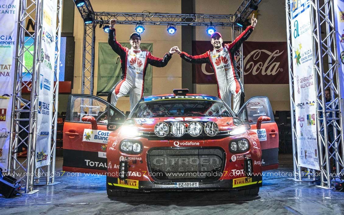 Pepe López, Borja Rozada y el Citroën C3 R5, campeones de España