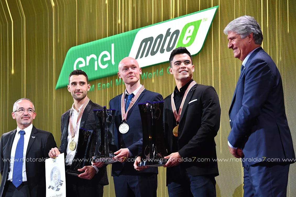 FIM MotoGP ™ entrega de premios 2019