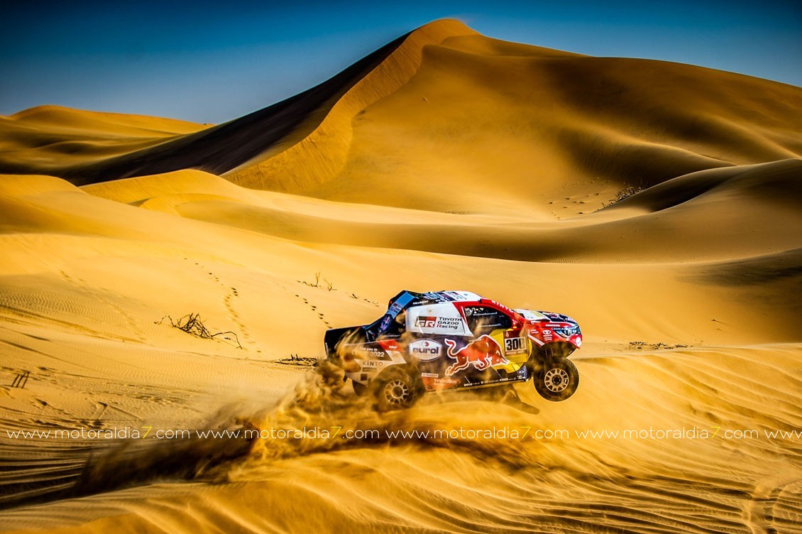 Tercera victoria para Carlos Sainz y Lucas Cruz en el DAKAR