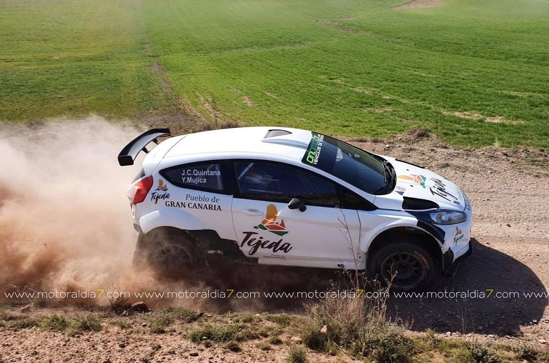 Quintana y Mujica prueban su nuevo Ford Fiesta R5