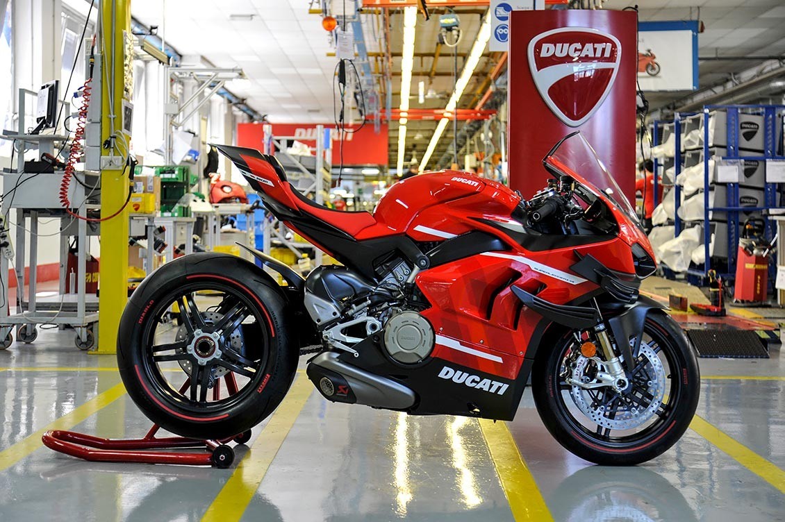 Ducati comienza la producción de la Superleggera V4