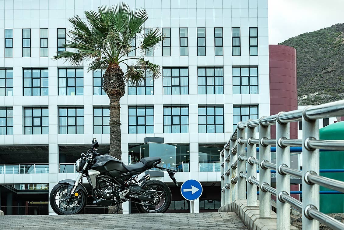 ¡La moto saldrá antes de la crisis!