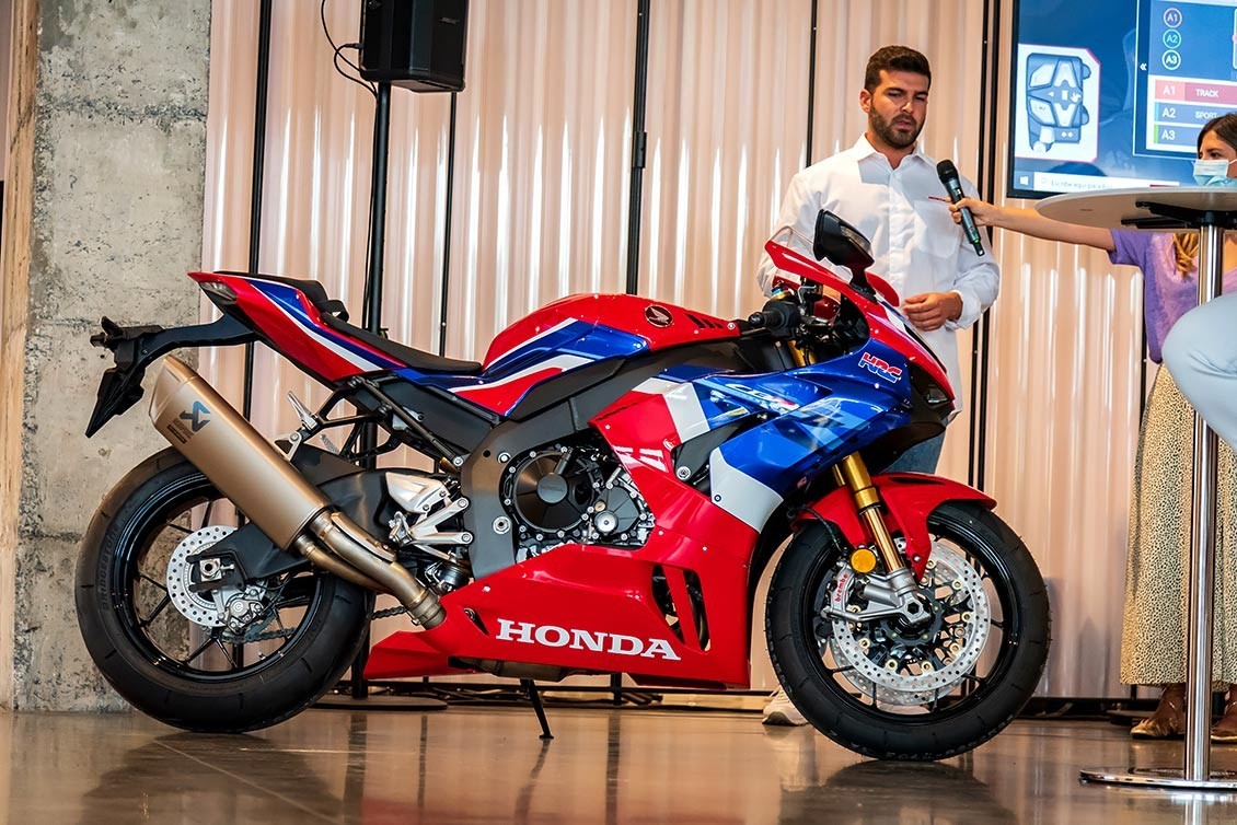 La nueva CBR1000RR-R, nacida para competir, ya en Canarias