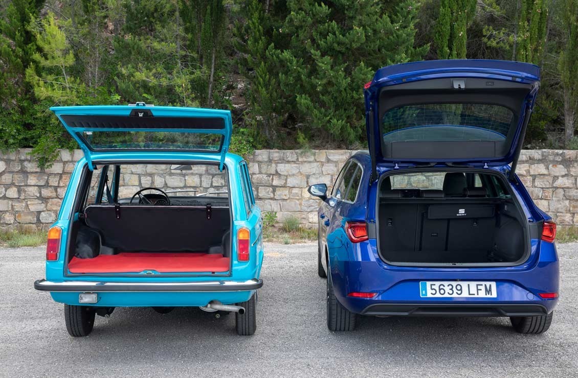 50 años separan el SEAT 1430 5 puertas del nuevo SEAT León Sportstourer