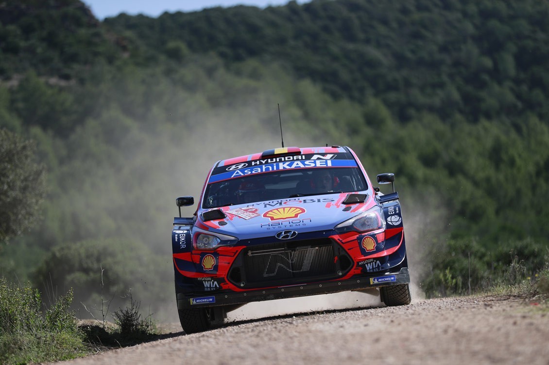 Dani Sordo y Carlos del Barrio, líderes en Italia