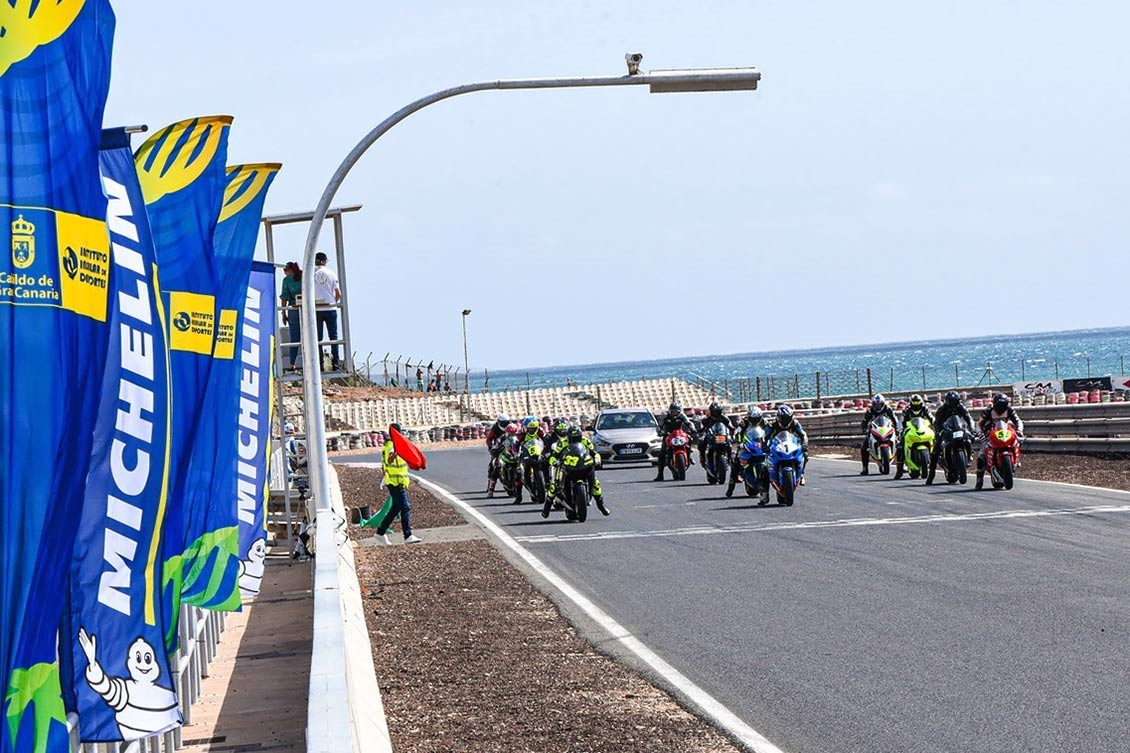 El CCV Motoclub Podium devuelve la esperanza a los pilotos