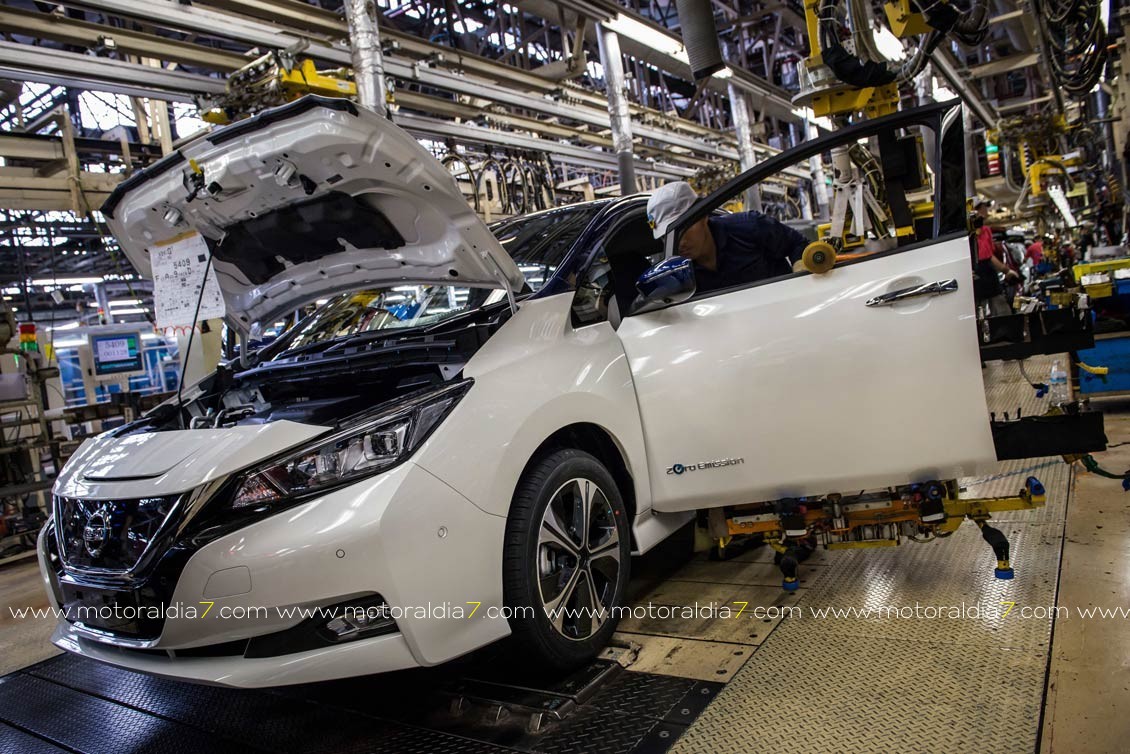 Nissan celebra 10 años de ventas del LEAF