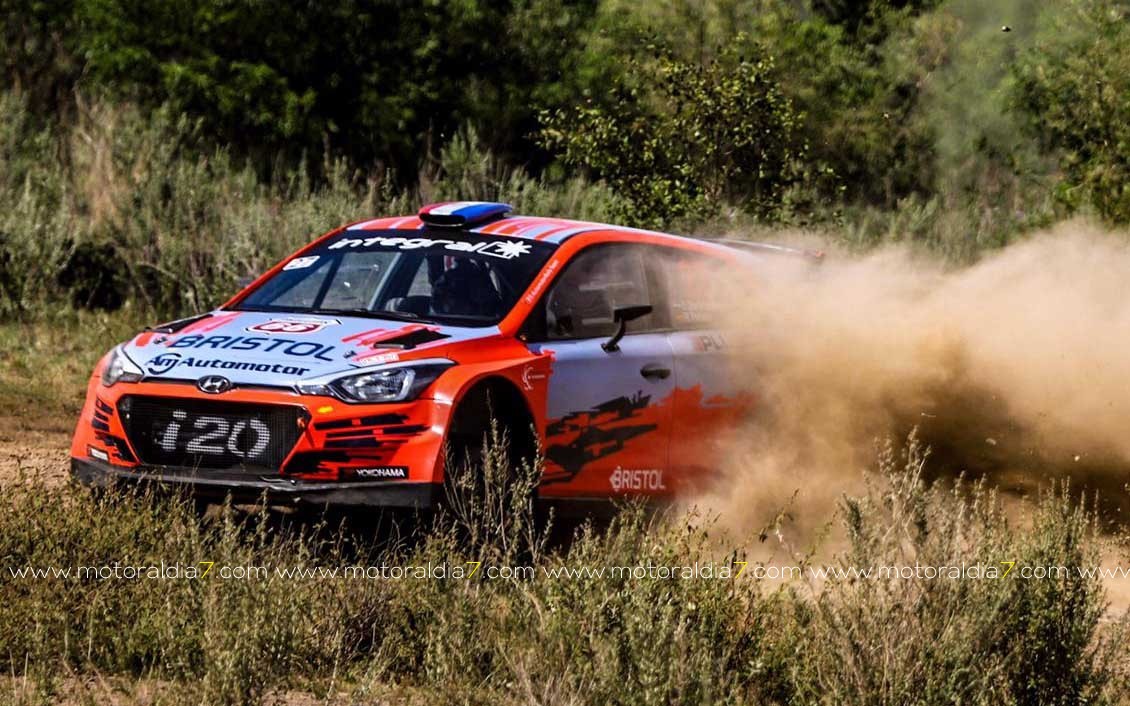 Domínguez y Peñate ganan su primer rally en Paraguay