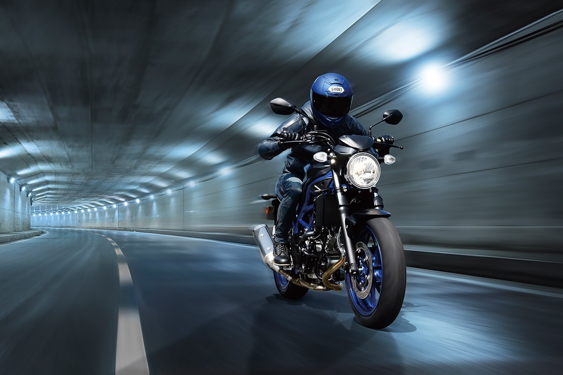 La Suzuki SV 650 2021 estrena colores