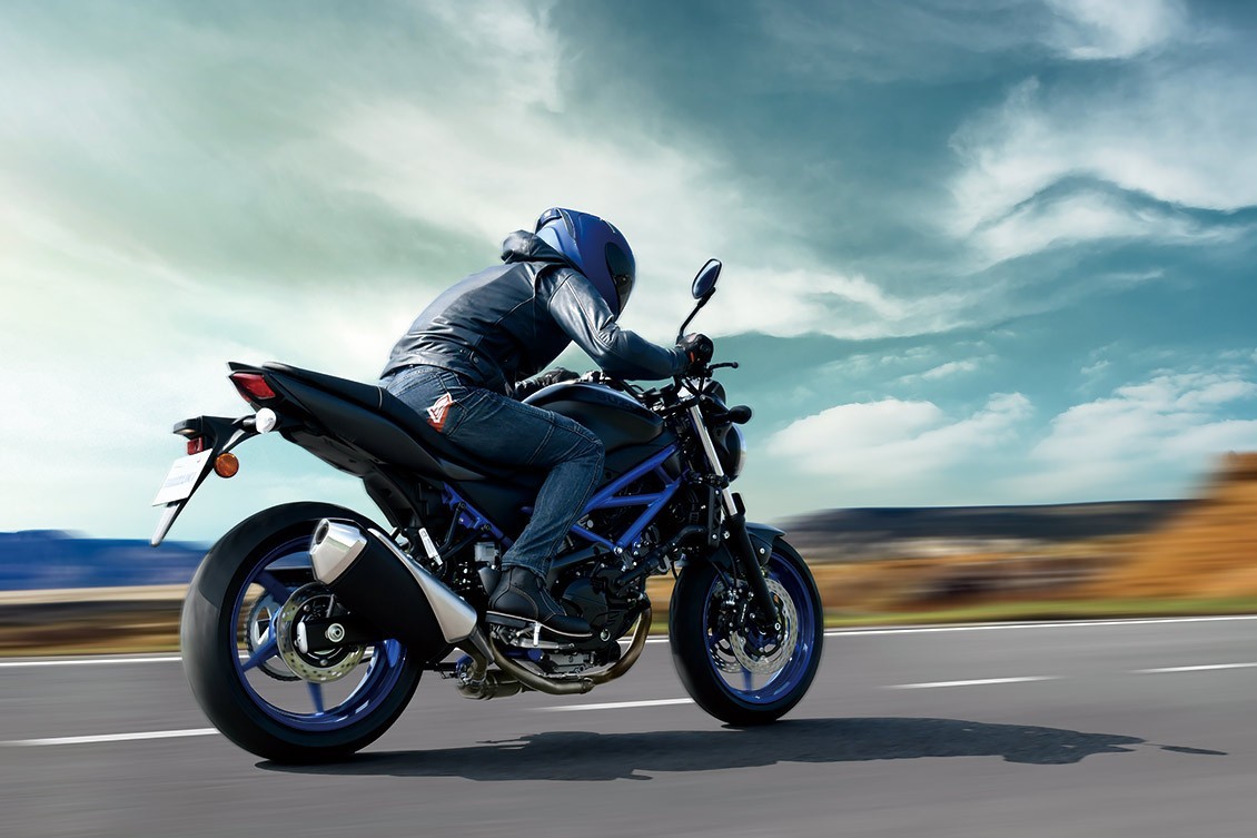 La Suzuki SV 650 2021 estrena colores