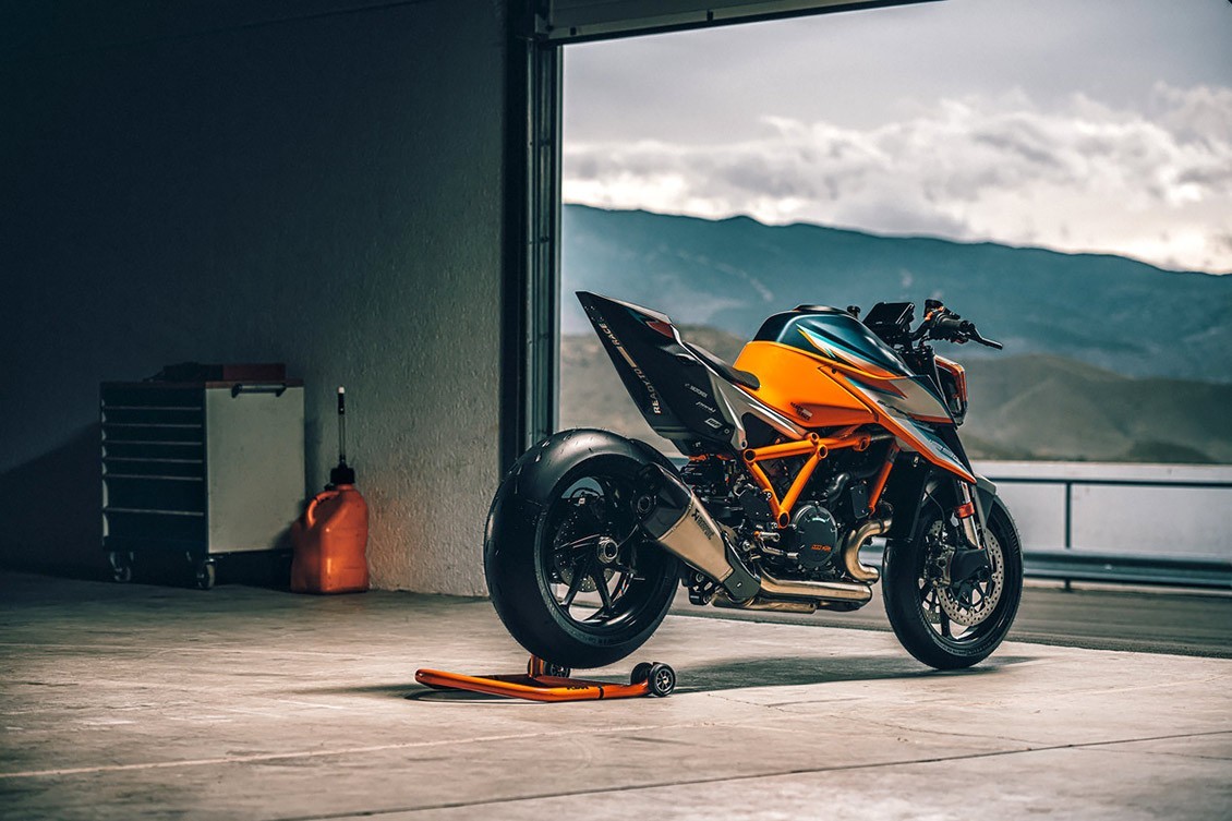 La Super Duke RR entra en escena