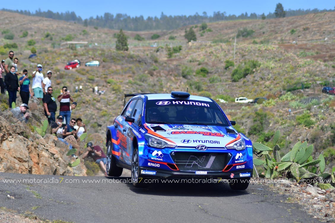 Cruz y Mujica marcan territorio en el Rally Villa de Adeje