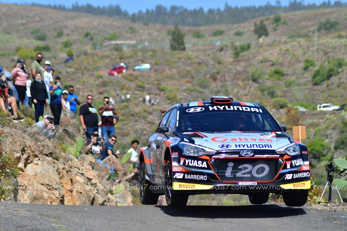 Cruz y Mujica marcan territorio en el Rally Villa de Adeje