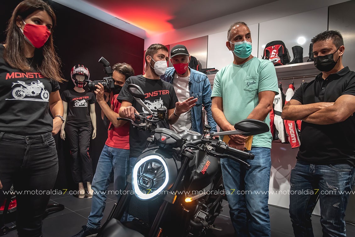 Presentación Ducati Monster