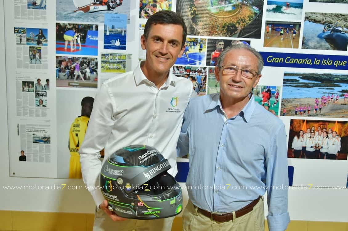 Rogelio Peñate con Gran Canaria Isla Europea del Deporte