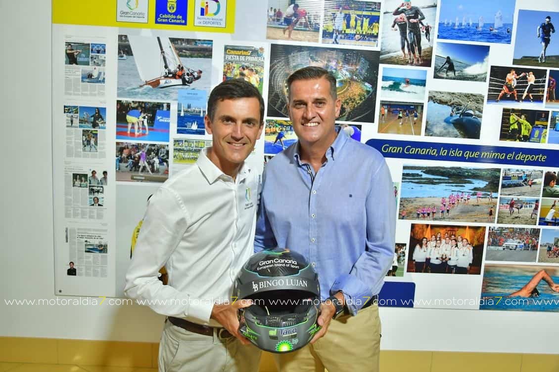 Rogelio Peñate con Gran Canaria Isla Europea del Deporte