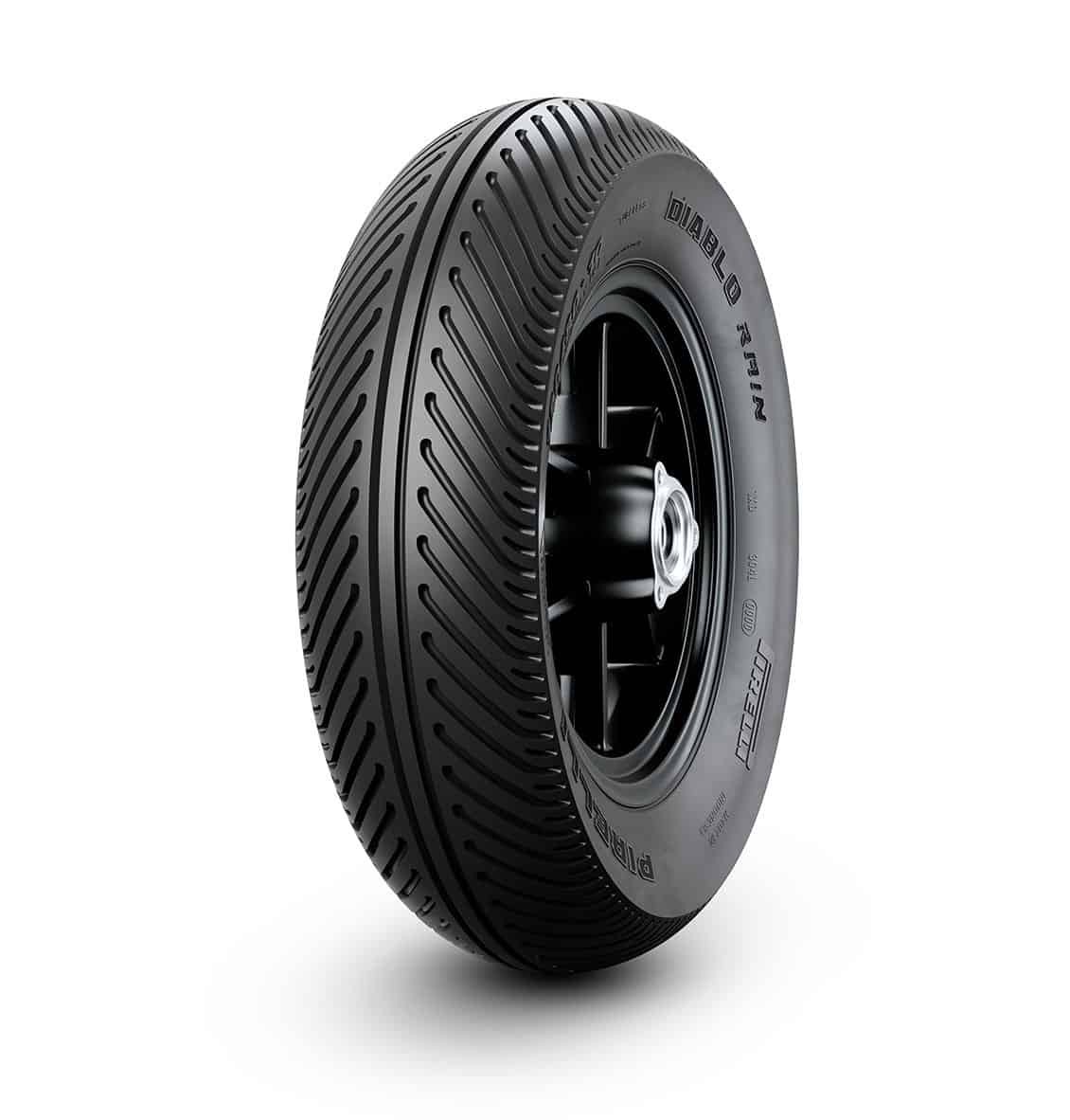 Pirelli presenta los primeros NHS de 10 y 12 pulgadas