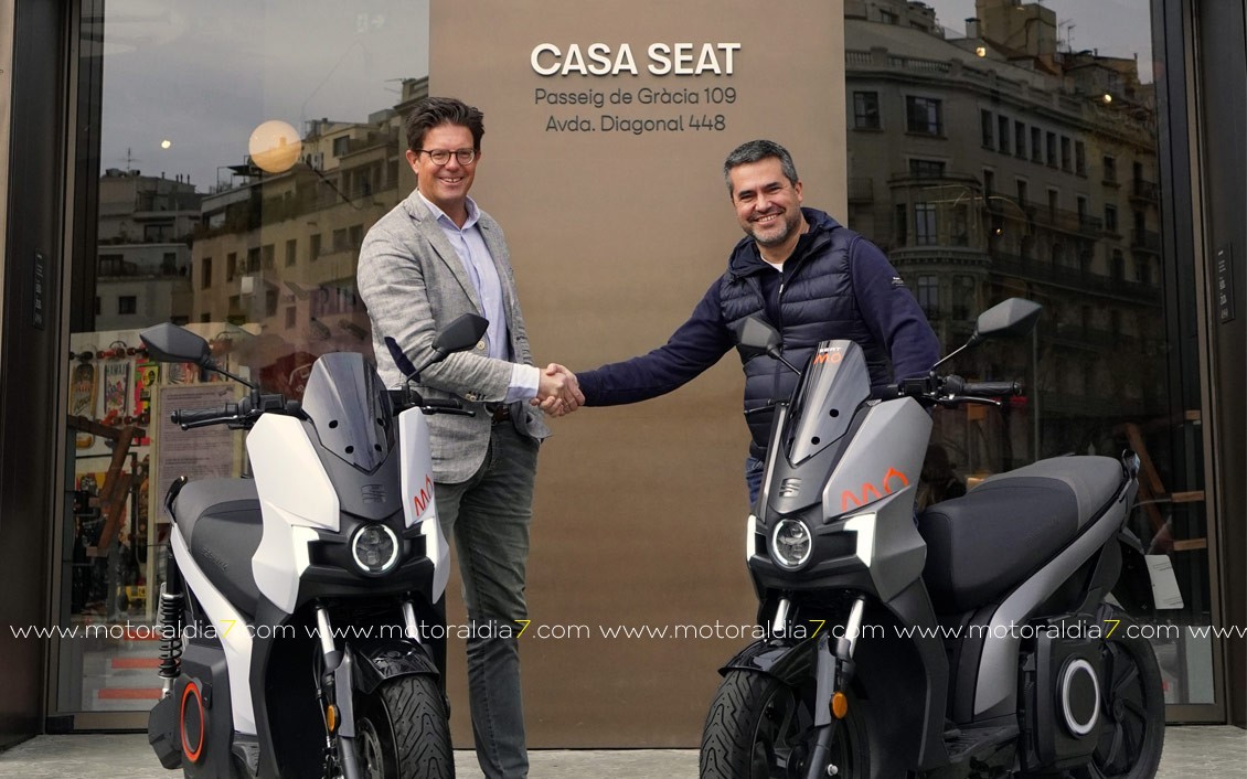 SEAT MÓ sigue electrificando las ciudades: ahora en Valencia e Ibiza