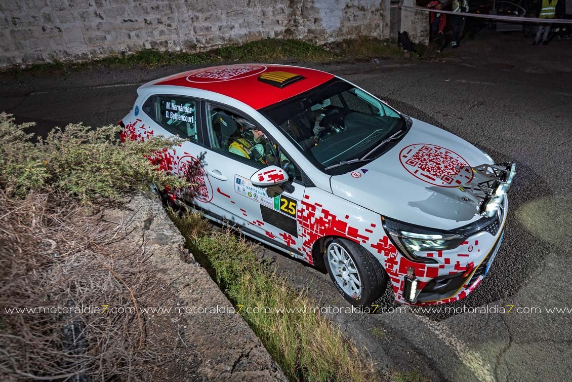 Manuel Hernández y David Bethencourt, en la Clio Trophy Canarias