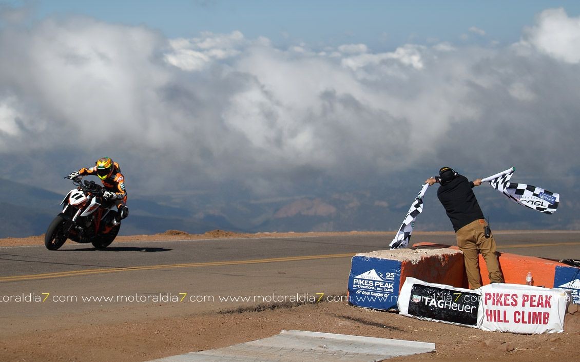 La Super Duke R reina en Pikes Peak