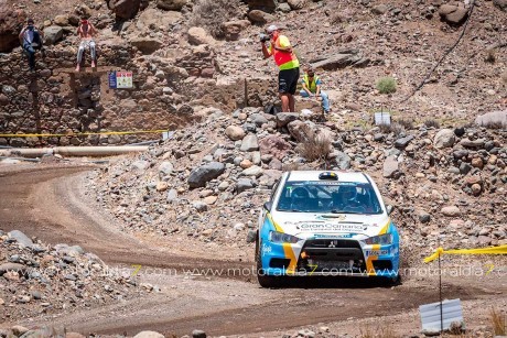 Dominio de Quintana y González en el Slalom La Aldea