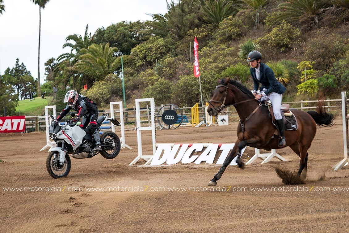 La nueva Ducati DesertX da el salto a Canarias