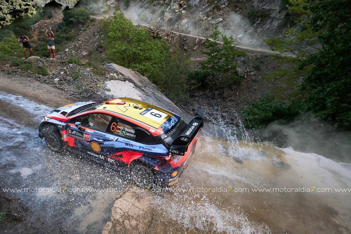 Neuville y Wydaeghe vence en un histórico triplete de Hyundai en Grecia