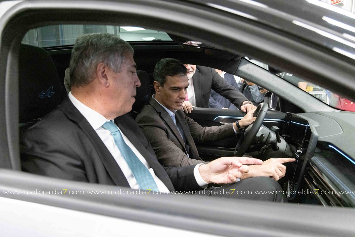 Pedro Sánchez visita el Centro I+D+I de Renault