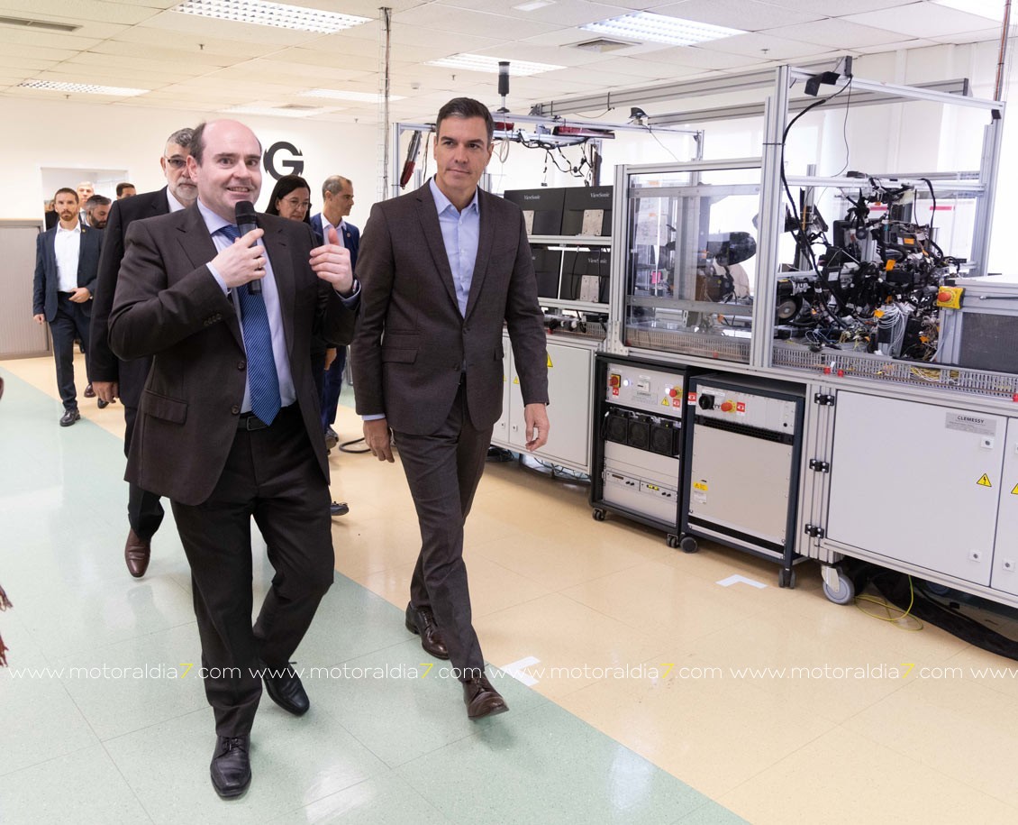 Pedro Sánchez visita el Centro I+D+I de Renault