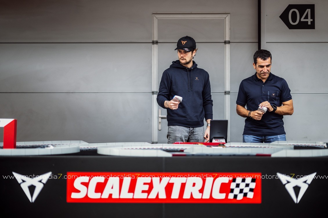 CUPRA se asocia con Scalextric